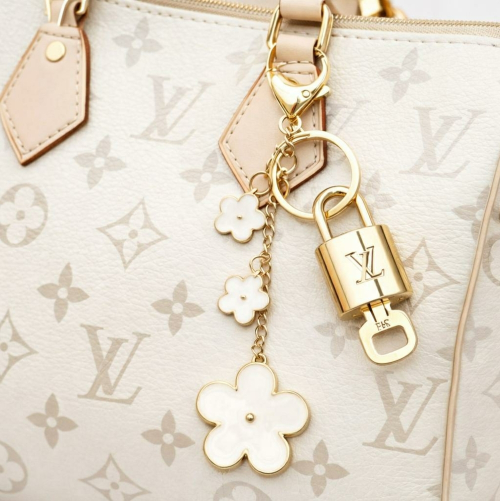 LV Gold Padlock Authentic 🔑 Luxury Bag Charm w/ Unbranded Flower Keychain